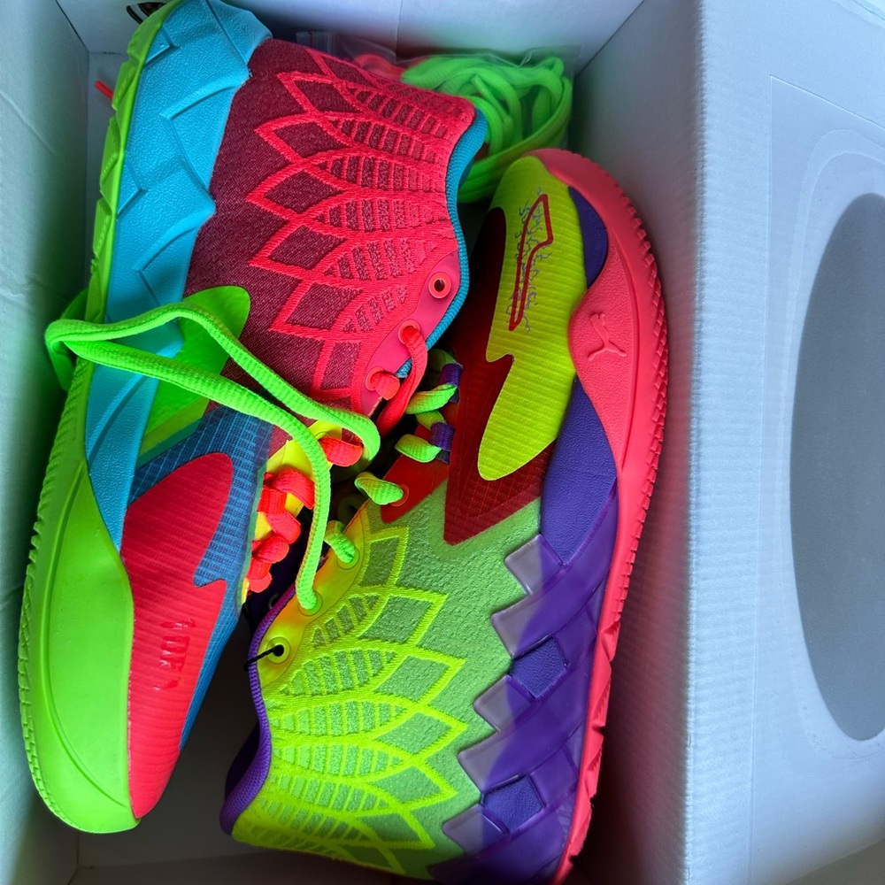 Melo MB1 Be You JR. Size 5.5c youth brand NEW in box ship for Christmas